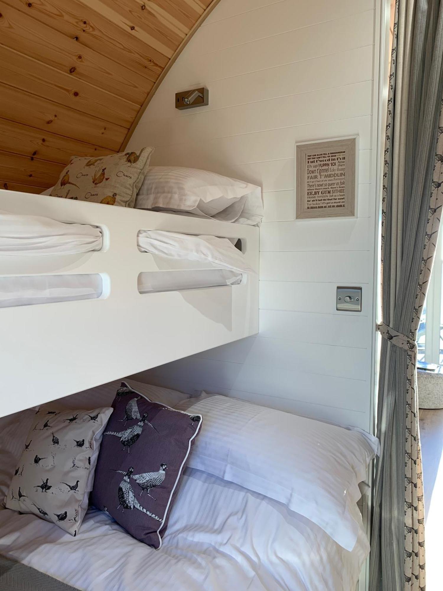 스탬포드 브리지 Mingle Dale- Bugthorpe Grange Glamping 빌라 외부 사진
