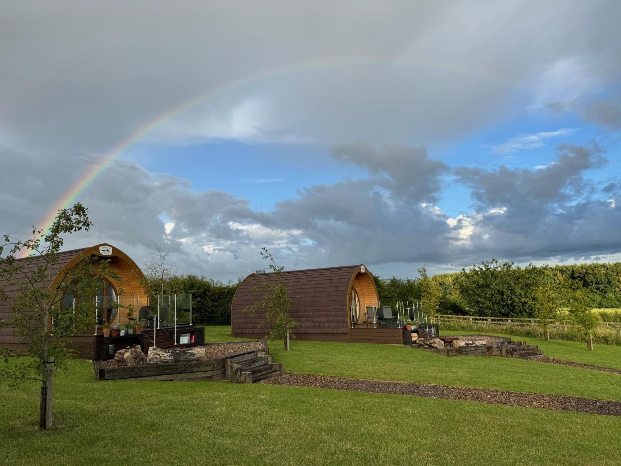 스탬포드 브리지 Mingle Dale- Bugthorpe Grange Glamping 빌라 외부 사진