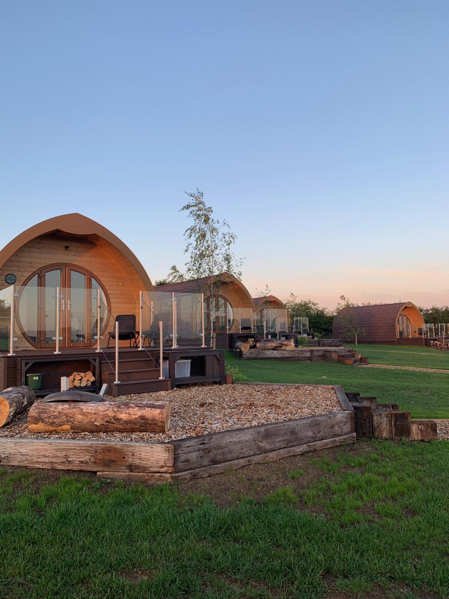 스탬포드 브리지 Mingle Dale- Bugthorpe Grange Glamping 빌라 외부 사진